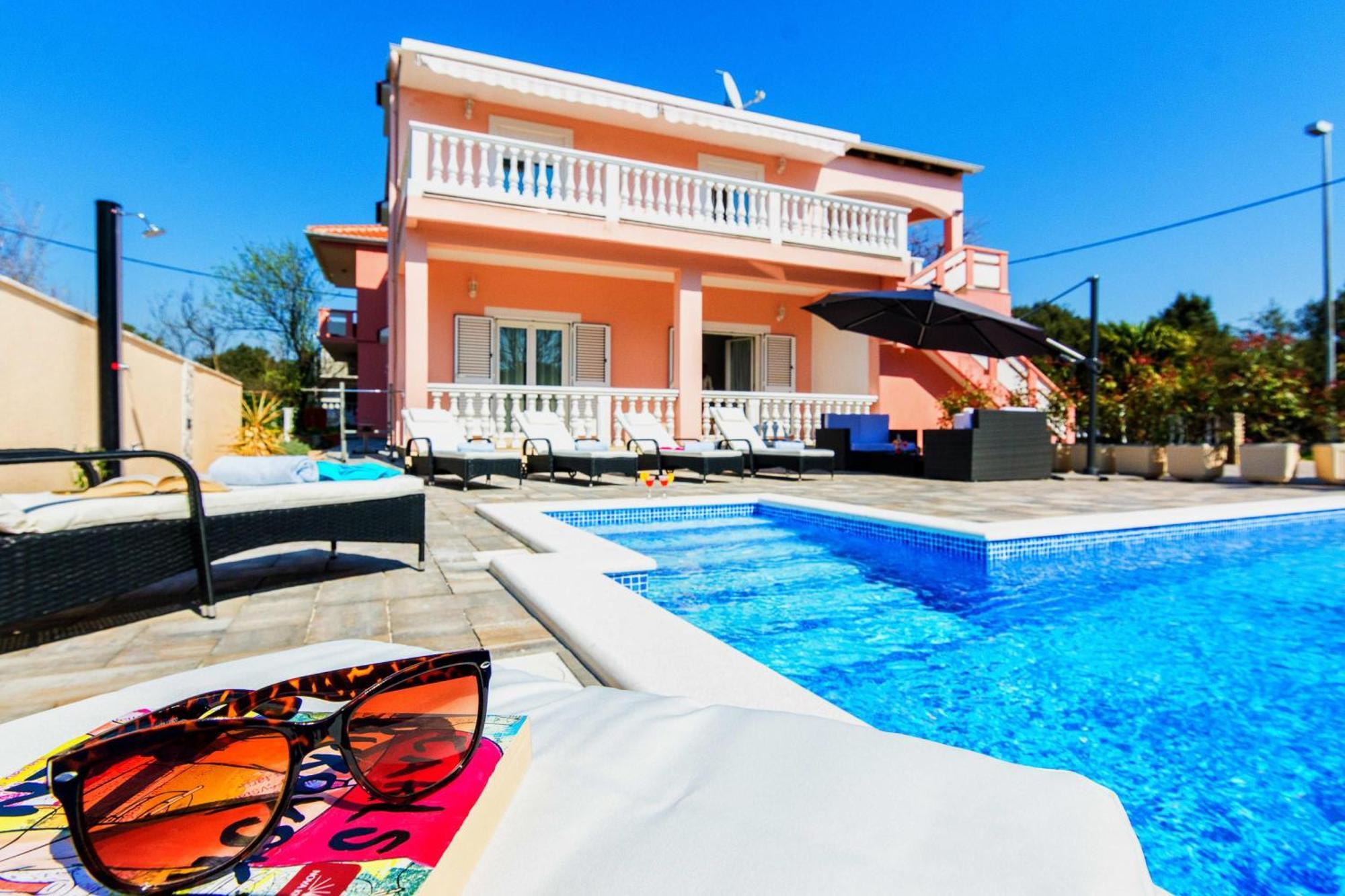 Family Friendly Pool House Ana - Happy Rentals Bibinje Exterior photo