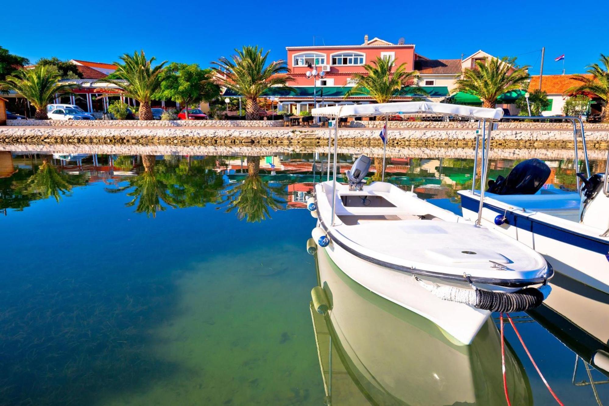 Family Friendly Pool House Ana - Happy Rentals Bibinje Exterior photo